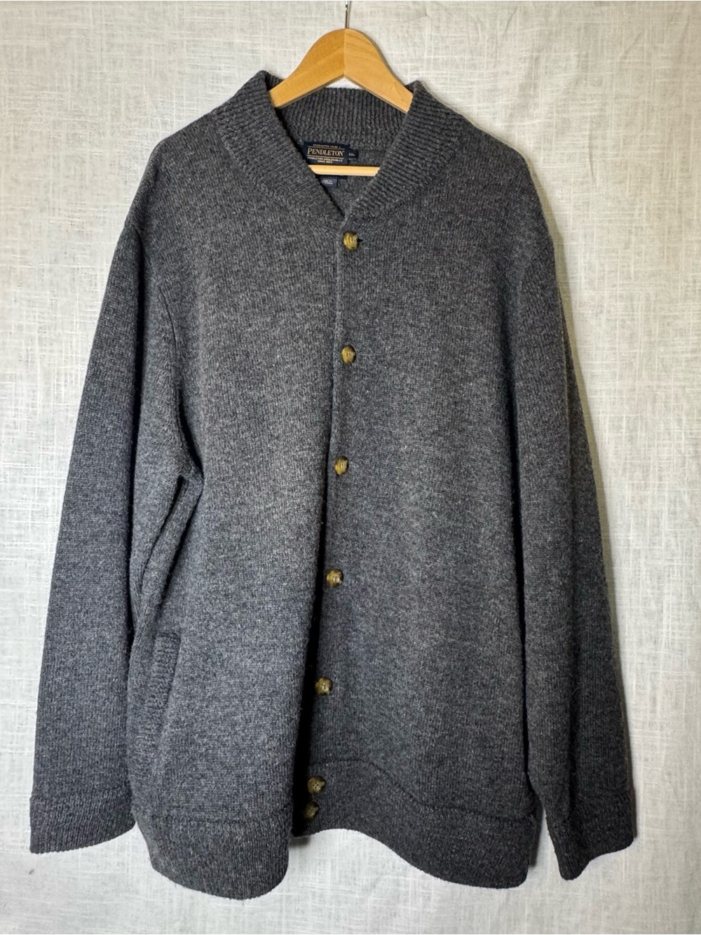 Pendleton Men's Dark Gray Wool Cardigan with Button Front